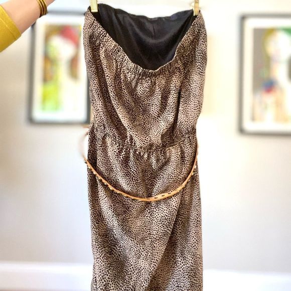 Entra Strapless Belted Dress - Picture 5 of 6